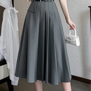 Jupe midi plissée avec ceinture