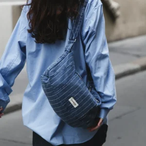 Mini Charlot le sac crossbody - Denim Bleu Rayé