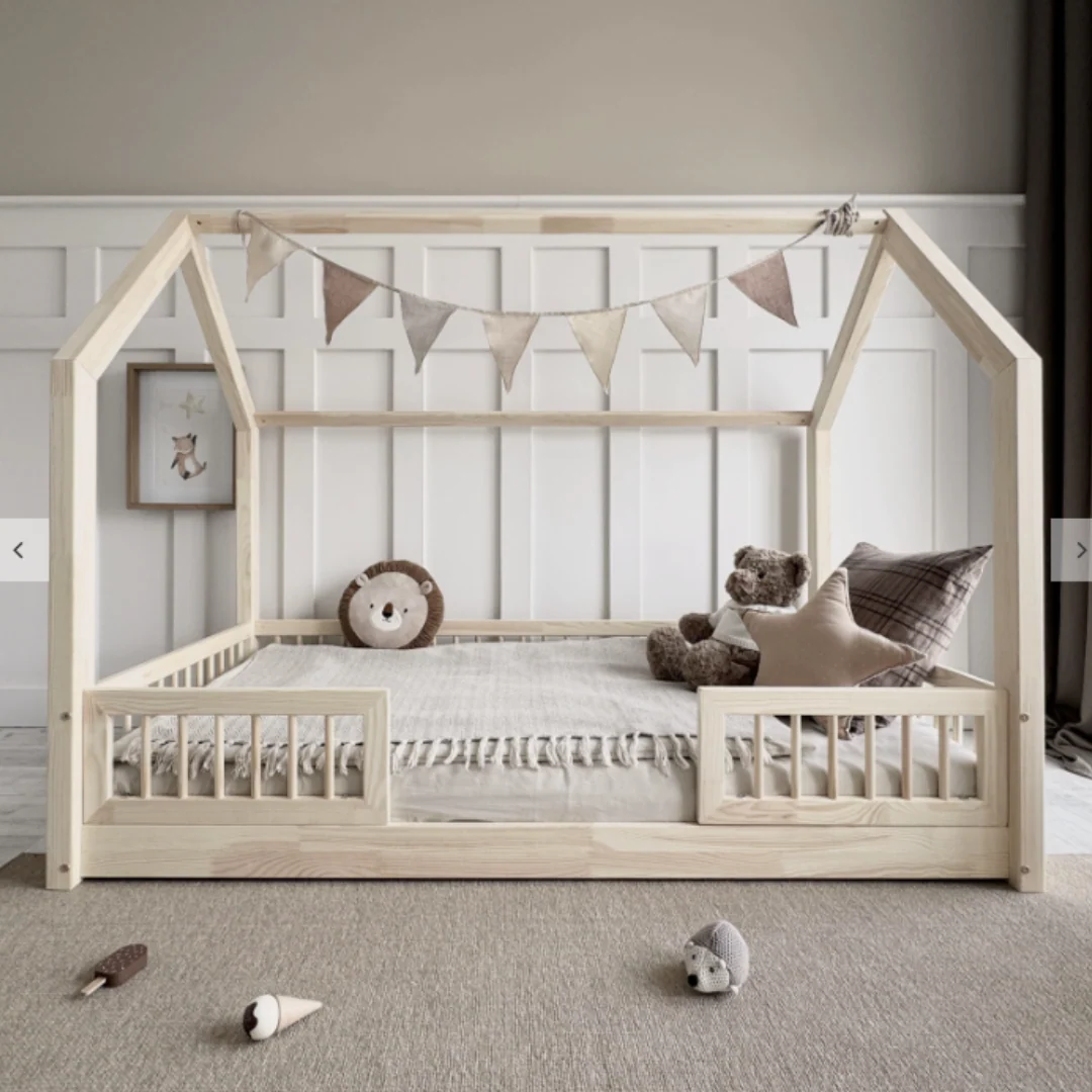 Lit cabane Montessori avec barrière Paola 90x190cm Entrée au milieu – Image 4