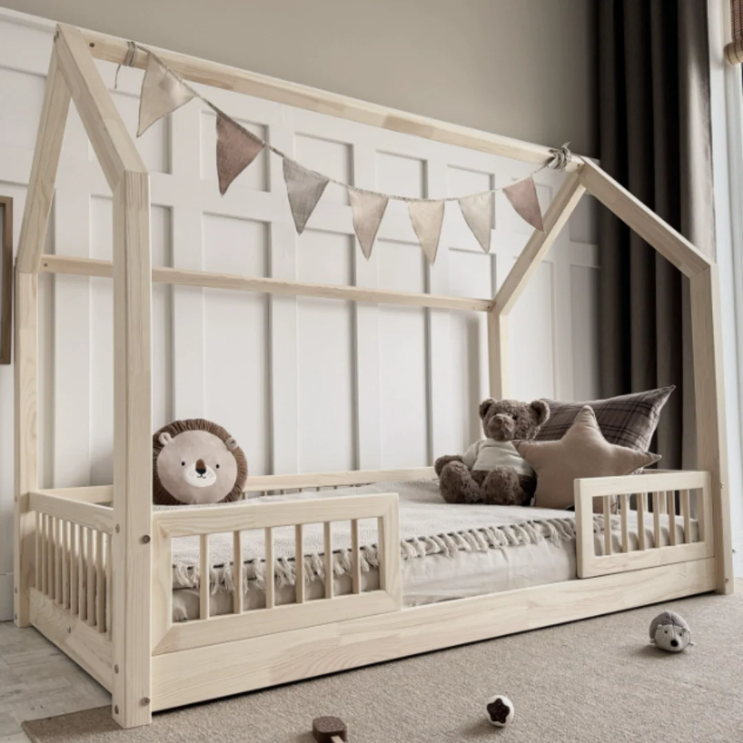 Lit cabane Montessori avec barrière Paola 90x190cm Entrée au milieu – Image 2