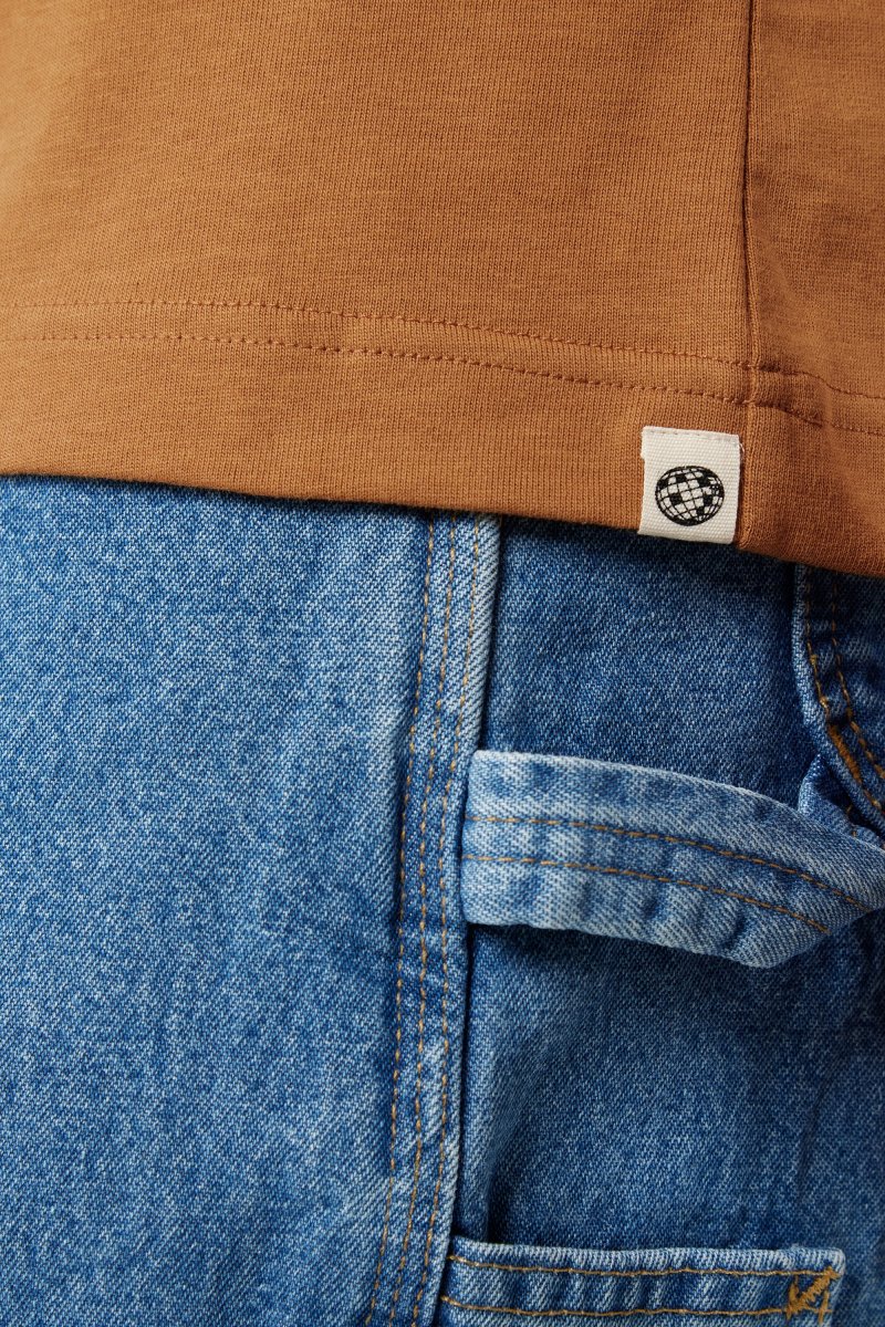 Pigalle le t-shirt Paris is my hometown- Coton recyclé Camel – Image 6