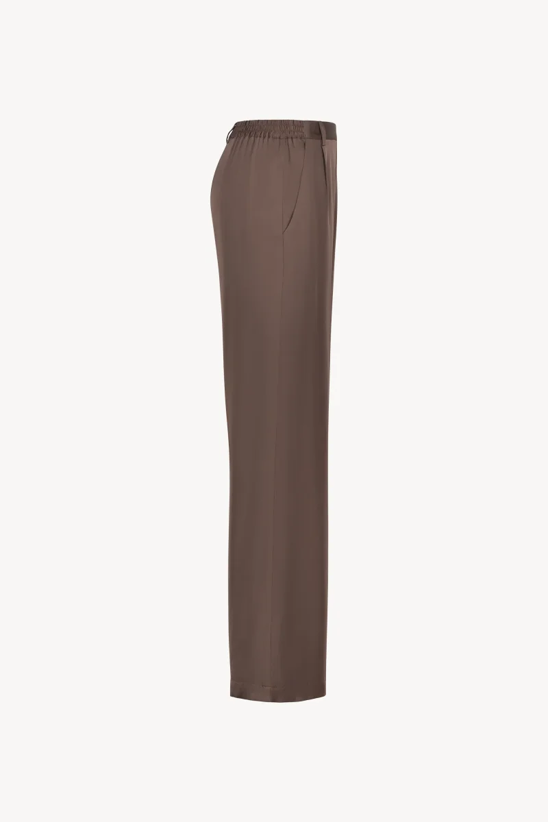Pantalon droit en soie taupe moyen – Image 4