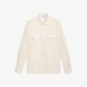 Chemise droite militaire avec des boutons nacrés blanc cassé
