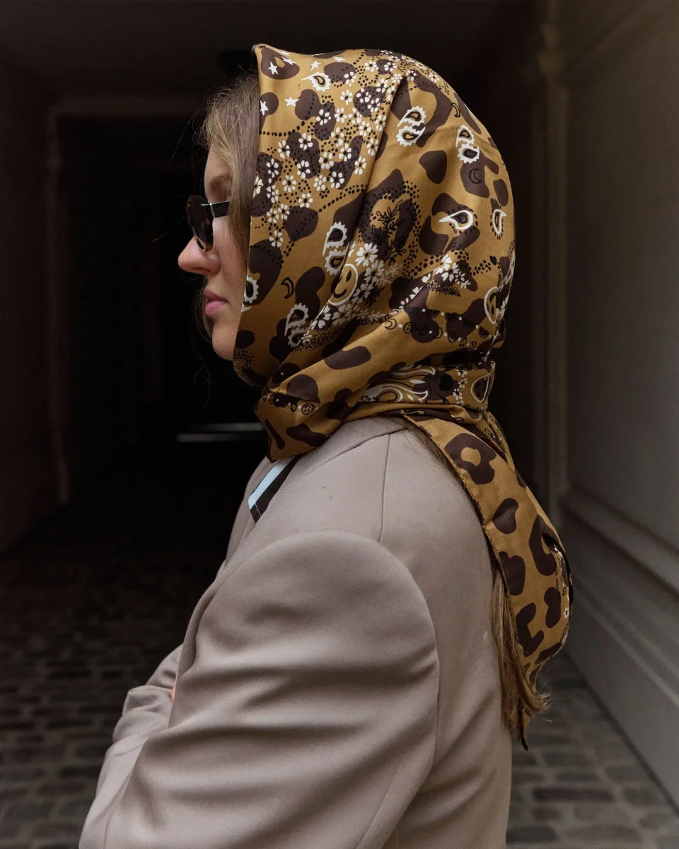 Bandana Classique en Soie - LEOPARD - Grand Modèle – Image 3