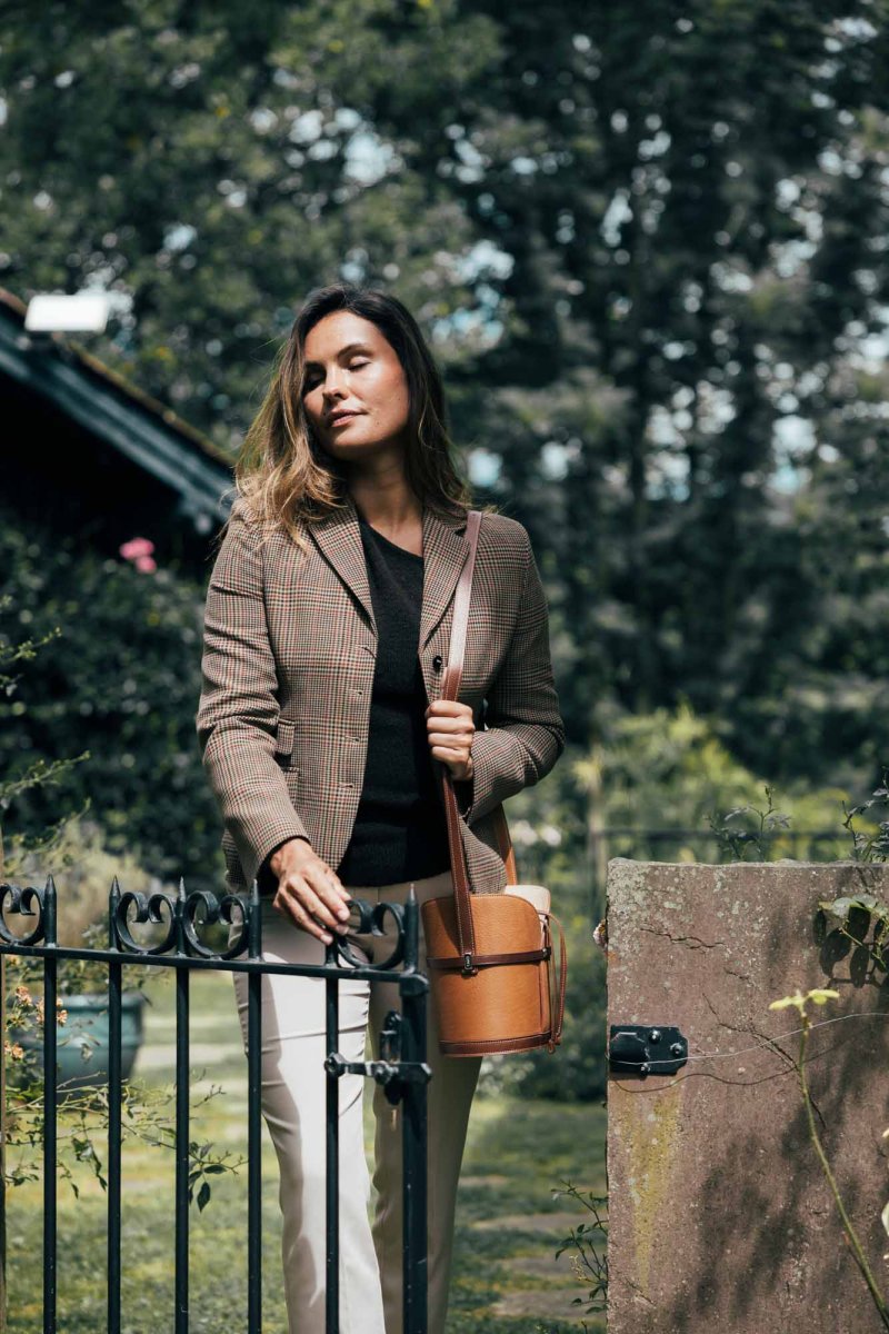 LAINA - GOLD – Image 8