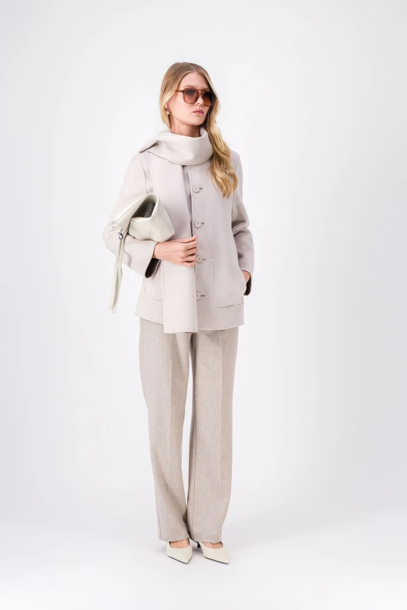 Pantalon droit taupe en laine – Image 3