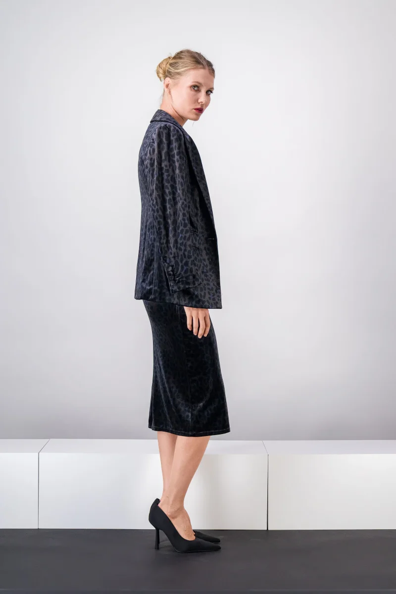 Blazer cintré à imprimé léopard – Image 3