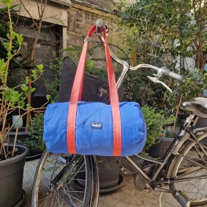 Sac Bowling Medium Bleu & Rose, doublure fleurie